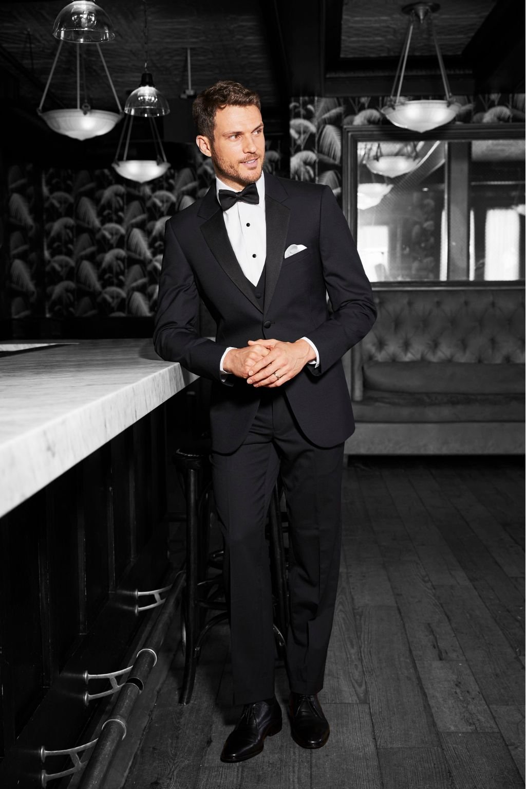 Man dressed in Black Tie Tuxedo, styled by Perfect Fit Formal Wear and Paul Huenefeldt